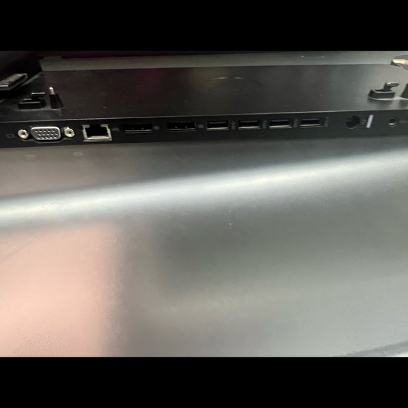 HP docking station and cord - Picture 2 of 3